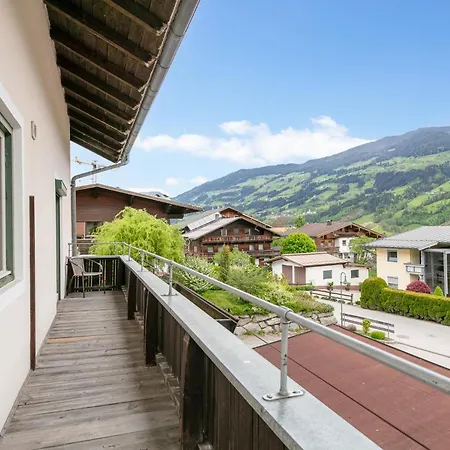 Wiesenglueck Holiday home *