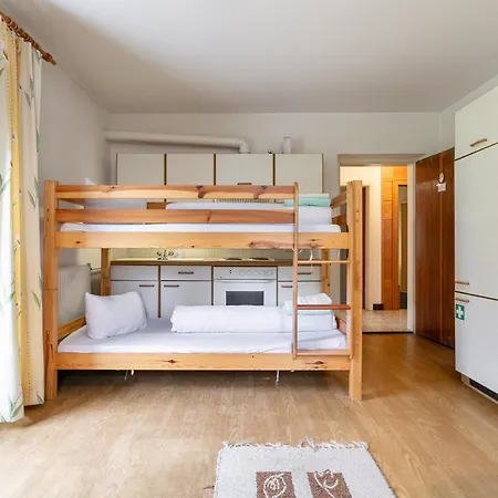 Wiesenglueck Holiday home Fuegen